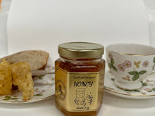 Load image into Gallery viewer, 8 oz Chunk Honey- with honeycomb
