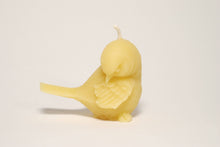 Load image into Gallery viewer, Beeswax Sparrow Candle
