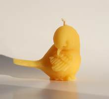 Load image into Gallery viewer, Beeswax Sparrow Candle
